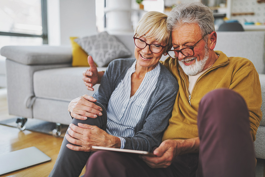 retired-happy-couple-spending-time-together retired-happy-couple-spending-time-together